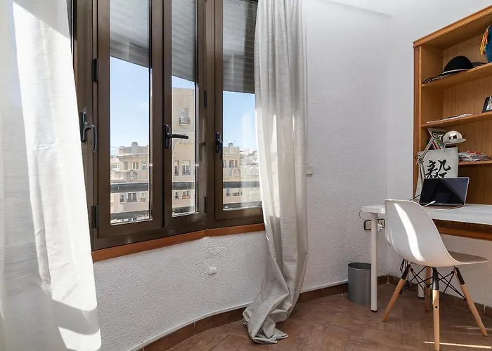 La Casa De Espejos منزل للإقامة *
